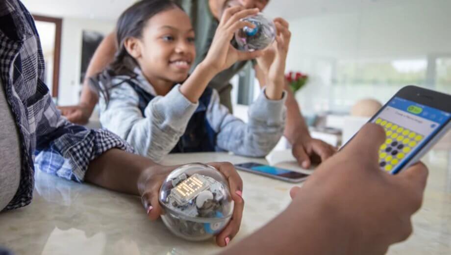 Lesson Idea | Storytelling through code: Sphero BOLT in the classroom